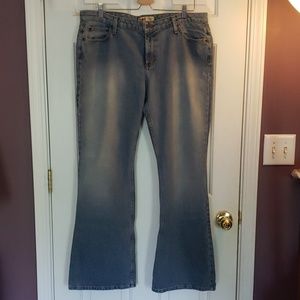 LEI Junior Size 17 medium wash flare leg jeans